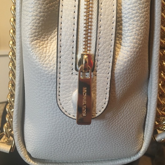 Michael Kors handbag - Picture 3 of 6